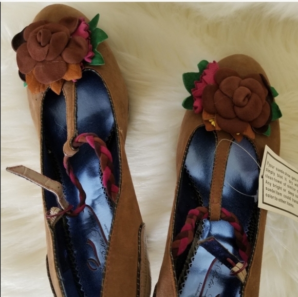 Anthropologie Poetic License Heels - Picture 5 of 7